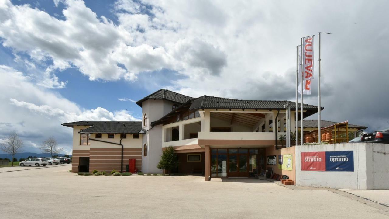 Motel Vujeva 리브노 외부 사진