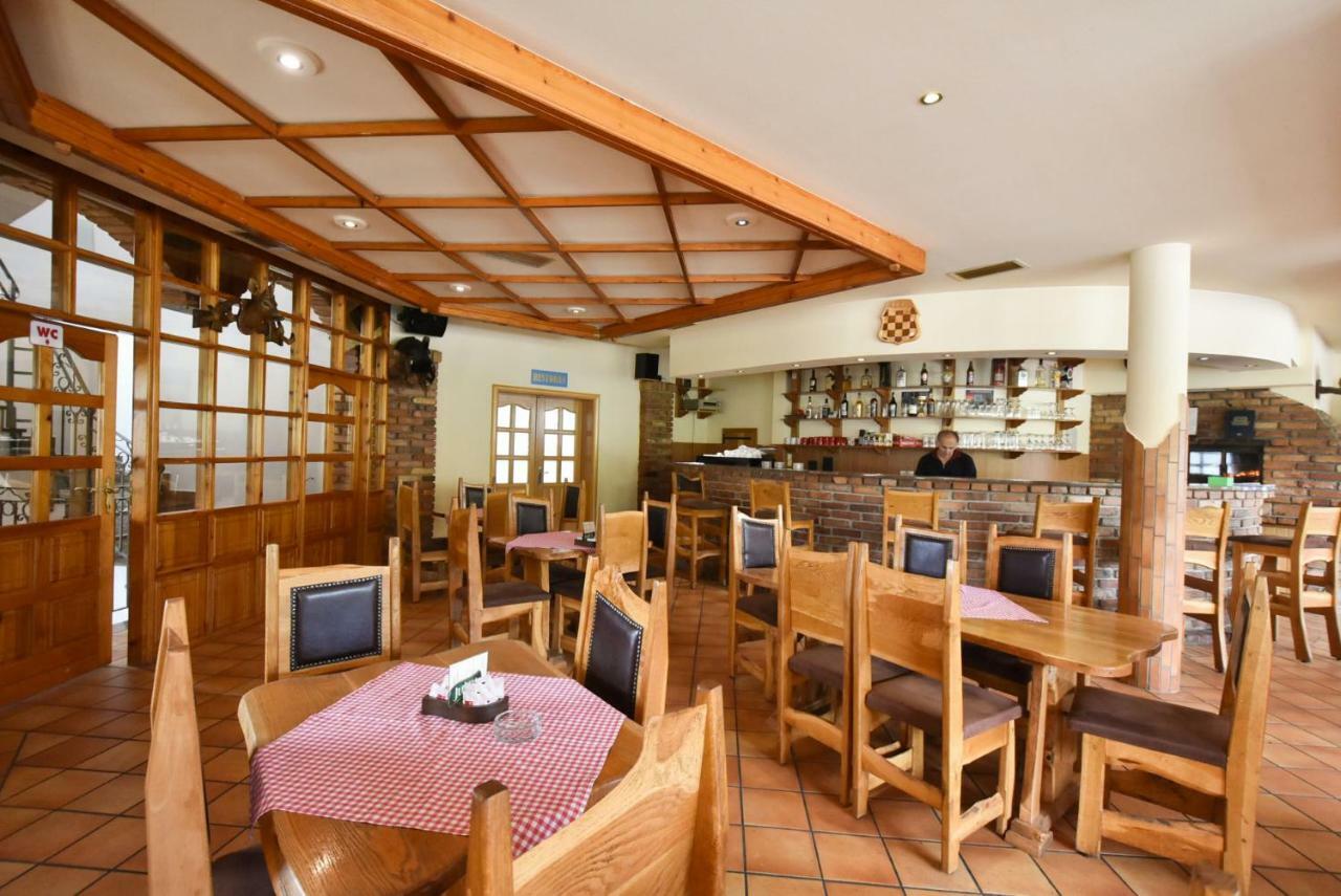 Motel Vujeva 리브노 외부 사진
